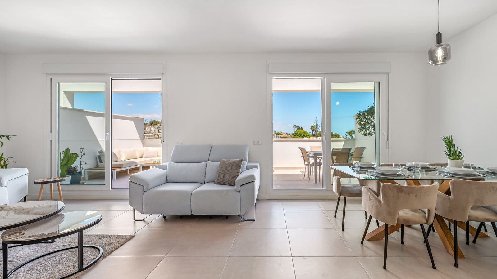 Bright Apartment with Private Terrace by Caseo 25