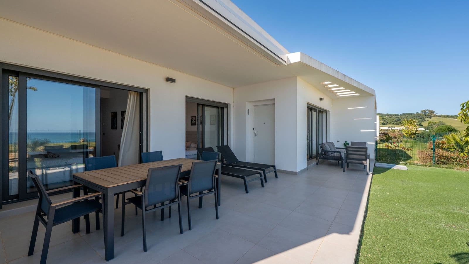 Golf Front & Gibraltar Views Apartment by Caseo 4