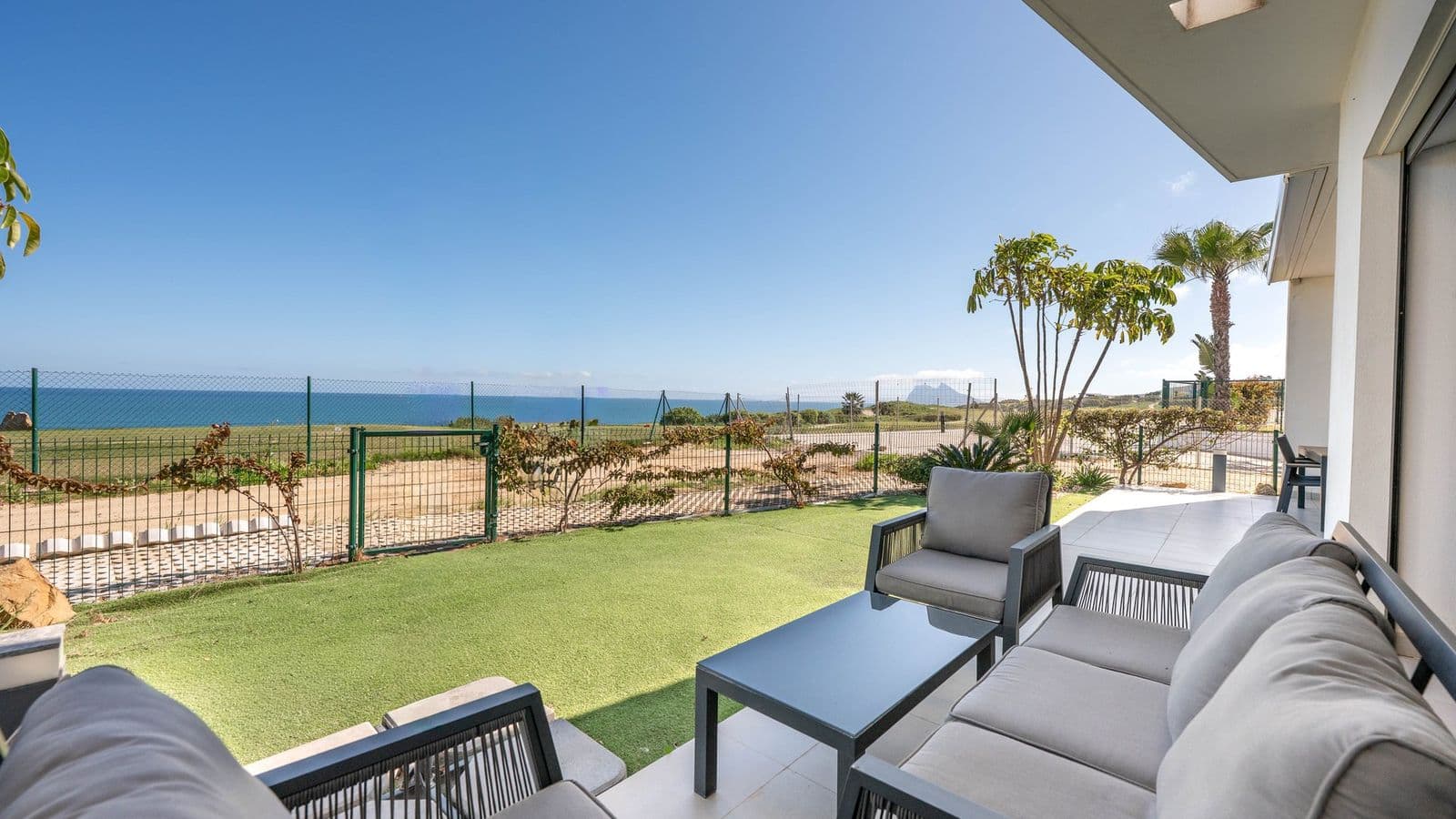 Golf Front & Gibraltar Views Apartment by Caseo 6
